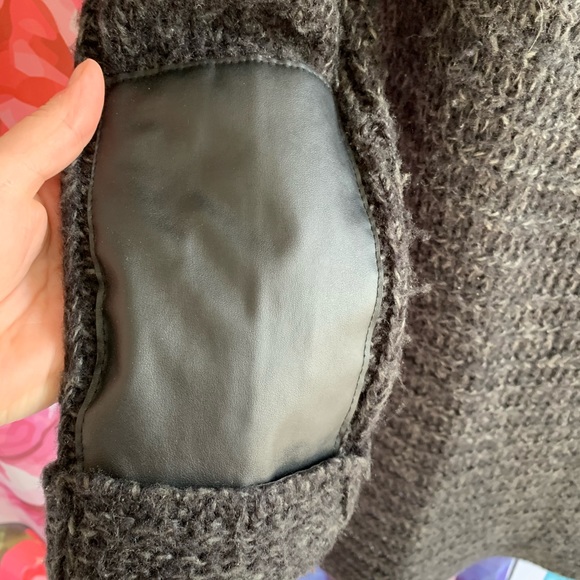 Celsius Premium Cardigan Sweater size L - Picture 5 of 7